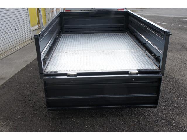 デリカＤ：５ ジャスパー　４ＷＤ　ナビ・テレビ　バックカメラ　ドライブレコーダー　スマートキー　右左パワ－スライドア　パワーシート　アイドリングストップ　１８インチアルミホイール　慣性ブレーキ付き軽トレーラー　ユーロ製（39枚目）