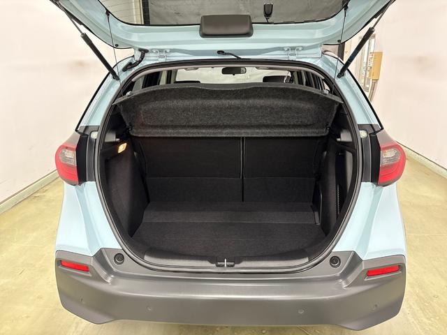 フィット ｅ：ＨＥＶクロスター　純正インターナビ　ホンダセンシング　バックカメラ　ＥＴＣ　ＣＤ　ＬＥＤヘットライト　純正アルミホイール（12枚目）