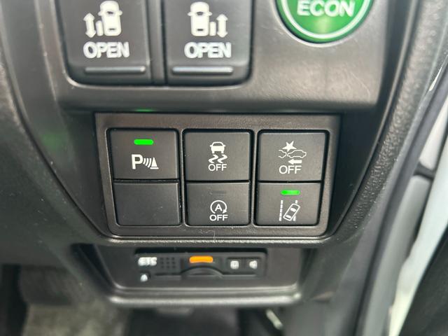 オデッセイ アブソルート・Ｘホンダセンシングアドバンスドパッケジ　純正インターナビ　クルーズコントロール　両側電動スライドドア　ＥＴＣ　ＶＳＡ（横滑り防止）　ホンダセンシング（10枚目）