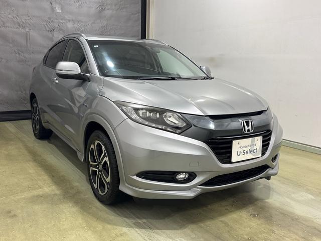 ヴェゼル ハイブリッドＺ　純正メモリーインターナビ　ワンセグ　クルーズコントロール　シートヒーター　社外ドライブレコーダー　ＬＥＤヘットライト　ＥＴＣ　純正アルミホイール（2枚目）