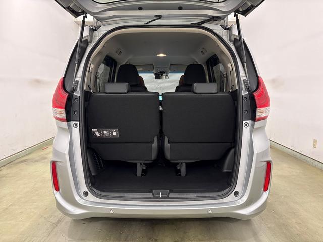 フリードハイブリッド ハイブリッド・Gホンダセンシング 両側電動スライドドア 純正メモリーインターナビ フルセグ シートヒーター 純正ドライブレコーダー前後セット ホンダセンシングクルーズコントロール ETC LEDヘットライト 純正アルミホイール(12枚目)