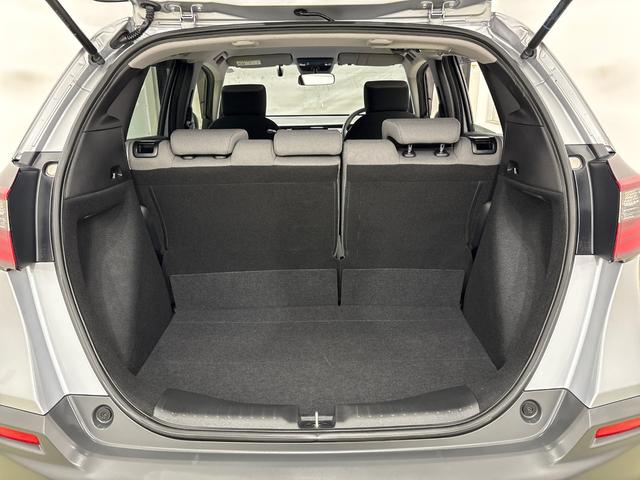 フィット クロスター　純正メモリーインターナビ　クルーズコントロール　ＥＴＣ　ホンダセンシング　純正ドライブレコーダー前後セット　ＬＥＤヘットライト　純正アルミホイール　４ＷＤ（12枚目）