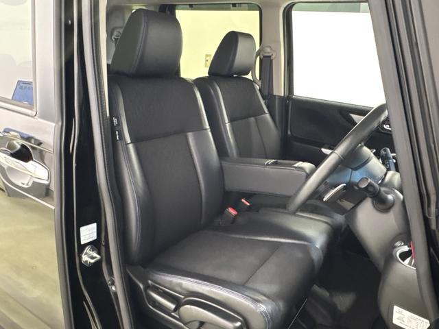 Ｎ－ＢＯＸカスタム ＧターボＳＳブラックスタイルパッケージ　両側電動スライドドア　ＥＴＣ　クルーズコントロール　シートヒーター　純正メモリーインターナビ　パドルシフト　ＬＥＤヘットライト　社外アルミホイール（9枚目）