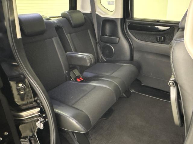 Ｎ－ＢＯＸカスタム ＧターボＳＳブラックスタイルパッケージ　両側電動スライドドア　ＥＴＣ　クルーズコントロール　シートヒーター　純正メモリーインターナビ　パドルシフト　ＬＥＤヘットライト　社外アルミホイール（10枚目）