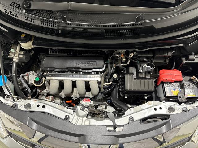 フリード Gジャストセレクション 4WD ETC 左側電動スライドドア VSA(横滑り防止) 純正メモリーインターナビ(7枚目)