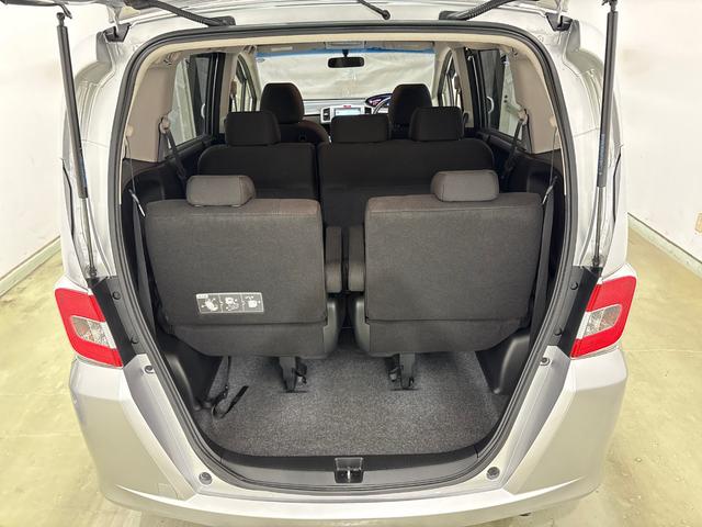 フリード Gジャストセレクション 4WD ETC 左側電動スライドドア VSA(横滑り防止) 純正メモリーインターナビ(12枚目)