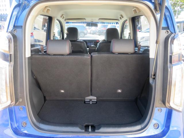 トランクルーム内の画像です。レイアウトで広々荷室が確保出来ます！