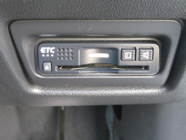 ステップワゴンスパーダ スパーダ・クールスピリットホンダセンシング　純正メモリーインターナビ　シートヒーター　両側電動スライドドア　ＥＴＣ　ホンダセンシング　クルーズコントロール　リヤ席フリップダウンモニター　ＬＥＤヘットライト　ＬＥＤフォグランプ　純正アルミホイール（13枚目）