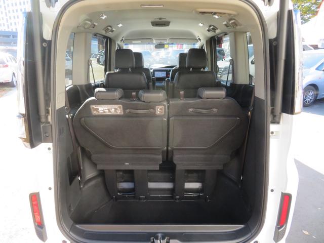 ステップワゴンスパーダ ｅ：ＨＥＶスパーダＧ・ＥＸホンダセンシング　両側電動スライドドア　純正リモコンエンジンスターター　ＥＴＣ　ホンダセンシング　クルーズコントロール　シートヒーター　ＬＥＤヘットライト　ＬＥＤフォグランプ　純正アルミホイール（16枚目）