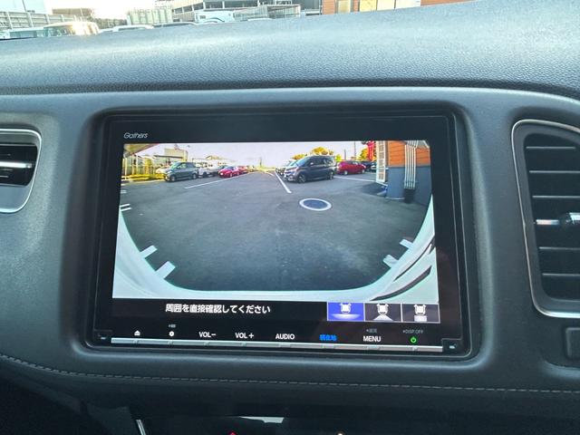 ヴェゼル ハイブリッドＺ・ホンダセンシング　ホンダセンシング　ＥＴＣ　クルーズコントロール　シートヒーター　純正メモリーインターナビ　フルセグ　社外ドライブレコーダー　ＬＥＤヘットライト　ＬＥＤフォグランプ（8枚目）