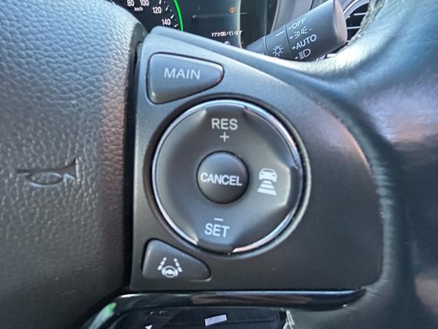 ヴェゼル ハイブリッドＺ・ホンダセンシング　ホンダセンシング　ＥＴＣ　クルーズコントロール　シートヒーター　純正メモリーインターナビ　フルセグ　社外ドライブレコーダー　ＬＥＤヘットライト　ＬＥＤフォグランプ（12枚目）
