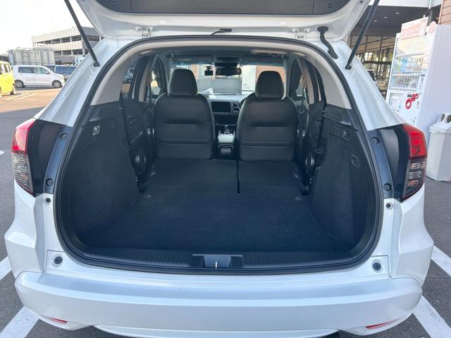 ヴェゼル ハイブリッドＺ・ホンダセンシング　ホンダセンシング　ＥＴＣ　クルーズコントロール　シートヒーター　純正メモリーインターナビ　フルセグ　社外ドライブレコーダー　ＬＥＤヘットライト　ＬＥＤフォグランプ（17枚目）