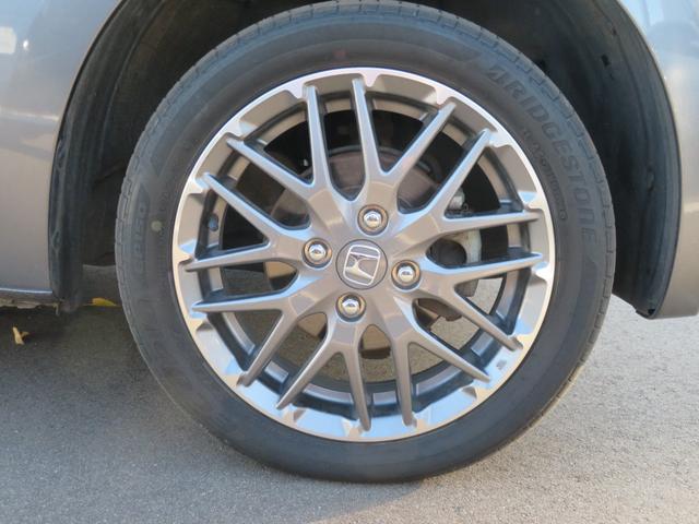 Ｎ－ＯＮＥ プレミアムツアラー　４ＷＤ　ターボ　シートヒーター　ホンダセンシング　クルーズコントロール　ＣＤ　ＬＥＤフォグランプ　ＬＥＤヘットライト　純正アルミホイール（17枚目）