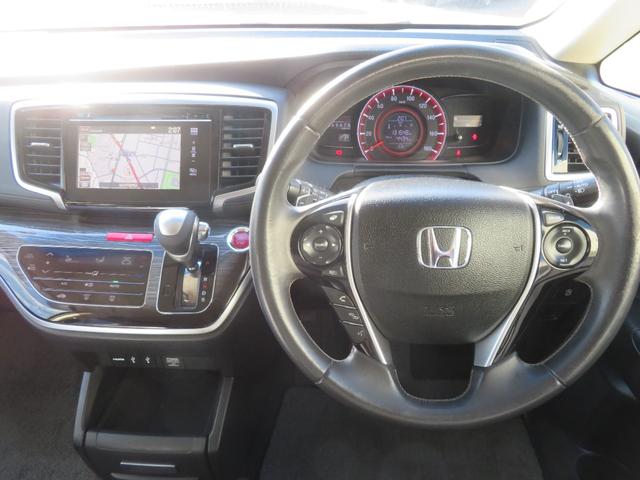 オデッセイ アブソルート　ＥＴＣ　クルーズコントロール　純正インターメモリーナビ　左側電動スライドドア　ＶＳＡ（横滑り防止）　ＣＴＢＡ（衝突軽減ブレーキ）　ＬＥＤヘットライト　フォグランプ　純正アルミホイール（6枚目）