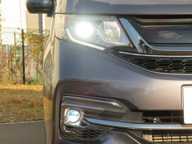 切れにくく明るさ抜群！ＬＥＤヘッドライト装備