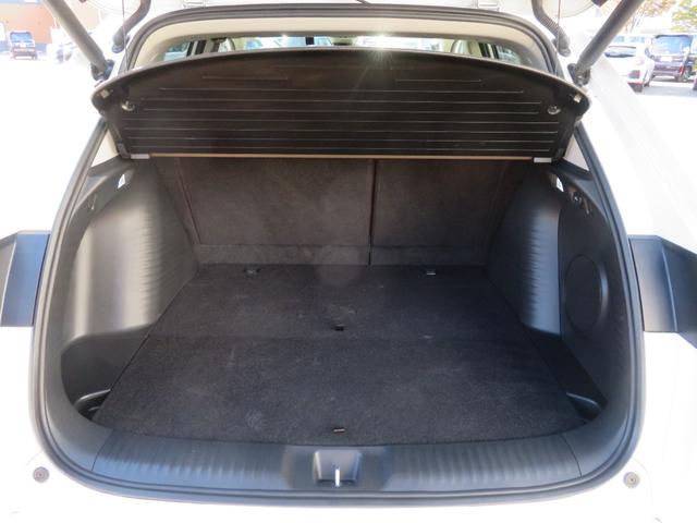 ＺＲ－Ｖ Ｚ　元社用車　パワーテールゲート　ＥＴＣ　ハンドルヒーター　シートヒーター　純正メモリーインターナビ　ホンダコネクト対応　ＬＥＤヘットライト　純正アルミホイール　パワーシート　純正ドライブレコーダー（16枚目）