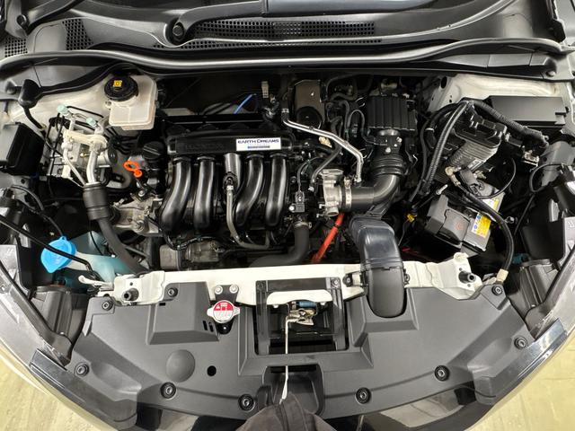 ヴェゼル ハイブリッドＺ・ホンダセンシング　純正リモコンエンジンスターター　ホンダセンシング　シートヒーター　ドライブレコーダー　パワーシート　ＬＥＤヘットライト　純正アルミホイール　フォグランプ（7枚目）