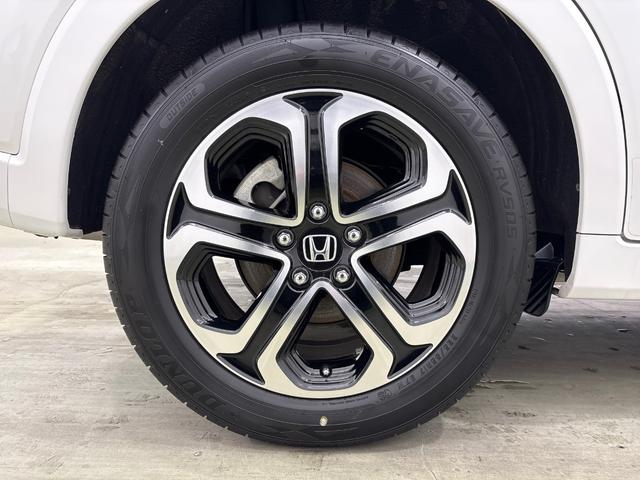 ヴェゼル ハイブリッドＺ・ホンダセンシング　純正リモコンエンジンスターター　ホンダセンシング　シートヒーター　ドライブレコーダー　パワーシート　ＬＥＤヘットライト　純正アルミホイール　フォグランプ（13枚目）