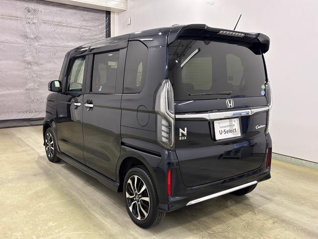 Ｎ－ＢＯＸカスタム Ｌ　両側電動スライドドア　ホンダセンシング　純正ドライブレコーダー　シートヒーター　ＥＴＣ　純正メモリーインターナビ　ＬＥＤヘットライト　ＬＥＤフォグランプ　純正アルミホイール　バックカメラ　４ＷＤ（6枚目）