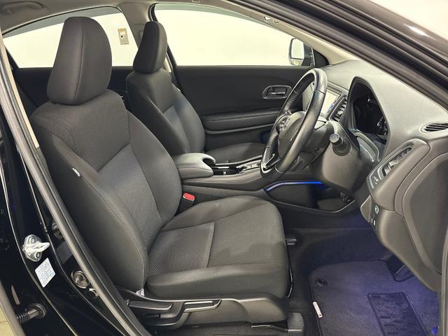 ヴェゼル Ｘ・ホンダセンシング　純正アルミホイール　ＥＴＣ　ホンダセンシング　純正メモリーインターナビ　フルセグ　ＬＥＤヘットライト　バックカメラ（10枚目）