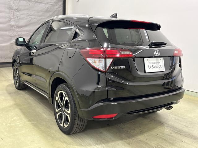 ヴェゼル ハイブリッドＺ・ホンダセンシング　ＥＴＣ　純正メモリーインターナビ　フルセグ　シートヒーター　クルーズコントロール　フロント純正ドライブレコーダー　純正アルミホイール　ＬＥＤヘットライト　ＬＥＤフォグランプ（6枚目）