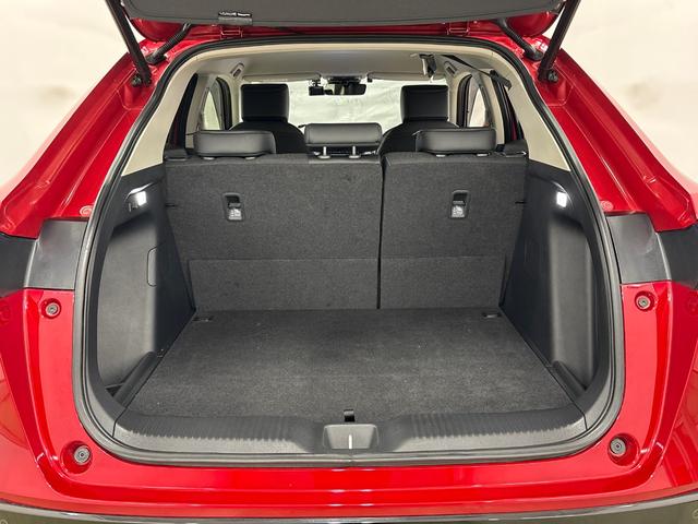 ヴェゼル ｅ：ＨＥＶＺ　純正メモリーインターナビ　フルセグ　シートヒーター　純正リモコンエンジンスターター　ハンドルヒーター　クルーズコントロール　パワーテールゲート　ドライブレコーダー　４ＷＤ　ＥＴＣ　ＬＥＤヘットライト（12枚目）