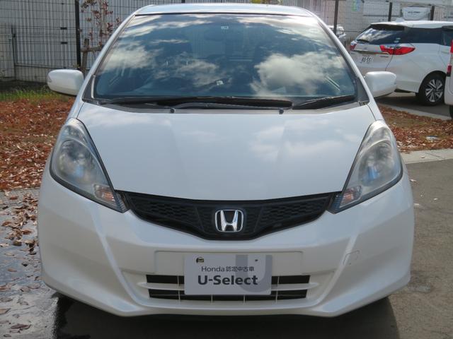 フィット １３Ｇ・スマートセレクション　社外ナビ　ＥＴＣ　ＨＩＤヘットライト　社外アルミホイール（2枚目）