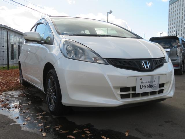 フィット １３Ｇ・スマートセレクション　社外ナビ　ＥＴＣ　ＨＩＤヘットライト　社外アルミホイール（3枚目）