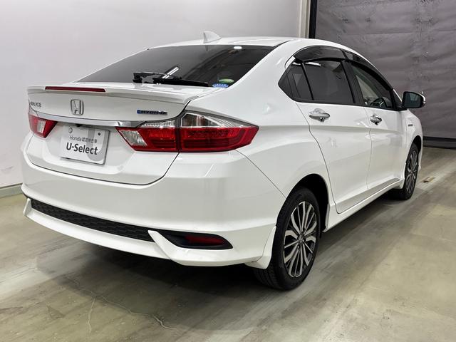 グレイス ハイブリッドＥＸ・ホンダセンシング　純正メモリーインターナビ　純正アルミホイール　純正フロントドライブレコーダー　シートヒーター　ＥＴＣ　ＬＥＤヘットライト　フォグライト　ホンダセンシング　クルーズコントロール　４ＷＤ（5枚目）