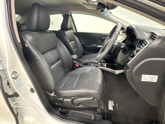 グレイス ハイブリッドＥＸ・ホンダセンシング　純正メモリーインターナビ　純正アルミホイール　純正フロントドライブレコーダー　シートヒーター　ＥＴＣ　ＬＥＤヘットライト　フォグライト　ホンダセンシング　クルーズコントロール　４ＷＤ（10枚目）