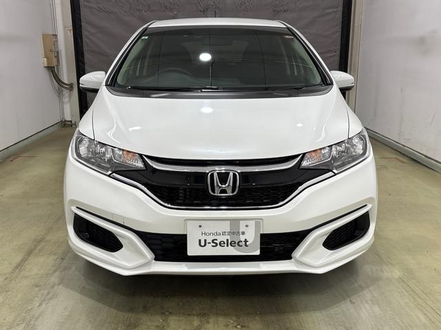 フィット １３Ｇ・Ｆ　ディスプレイオーディオ　バックカメラ　純正フロントドライブレコーダー　ＥＴＣ（3枚目）