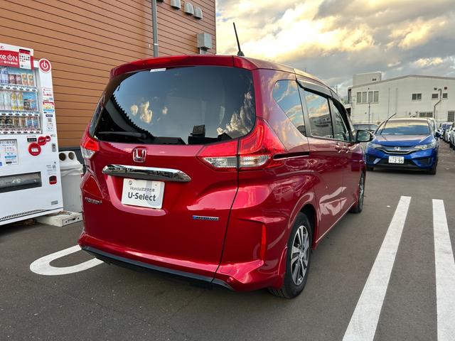 フリード＋ハイブリッド ハイブリッドＧ・ホンダセンシング　純正メモリーインターナビ　フルセグ　シートヒーター　両側電動スライドドア　ホンダセンシング　クルーズコントロール　ＥＴＣ　ＬＥＤヘットライト　純正アルミホイール（4枚目）