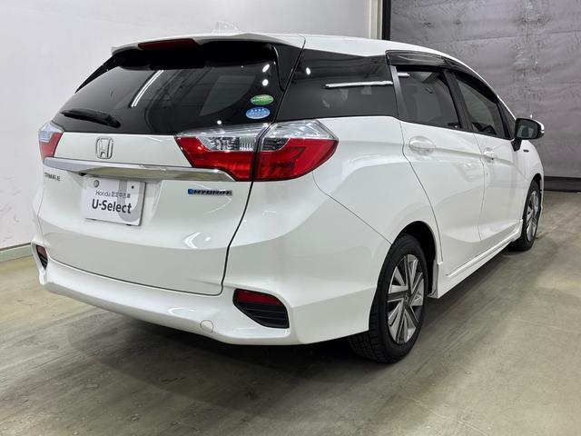 シャトル ハイブリッドX 純正メモリーインターナビ フルセグ クルーズコントロール ETC VSA(横滑り防止)LEDヘットライト(5枚目)