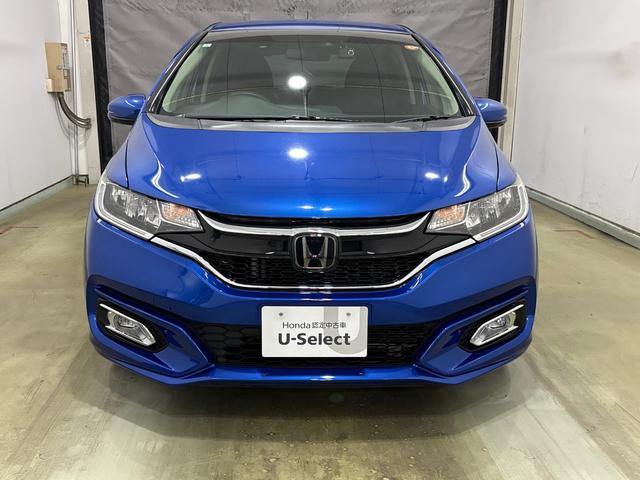 フィット １３Ｇ・Ｌホンダセンシング　純正リモコンエンジンスターター　純正メモリーインターナビ　ＣＤ　クルーズコントロール　社外フロントドライブレコーダー　ＬＥＤヘットライト　社外アルミホイール　ＥＴＣ　ホンダセンシング（3枚目）