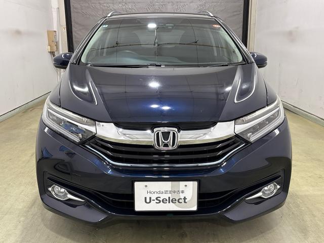 シャトル ハイブリッドＺ　純正リモコンエンジンスターター　純正メモリーインターナビ　シートヒーター　ＬＥＤヘットライト　ＥＴＣ　純正アルミホイール　フォグライト　オートリトラミラー　４ＷＤ（3枚目）