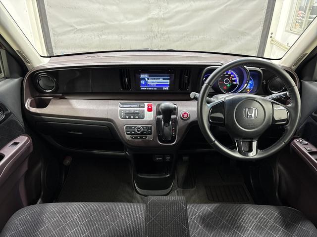 Ｎ－ＯＮＥ プレミアム・Ｌパッケージ　純正ディスプレイオーディオ　バックカメラ　ＶＳＡ（横滑り防止）　社外フロントリアドライブレコーダー　ＨＩＤヘットライト　フォグライト　社外アルミホイール　ワンオーナー（8枚目）