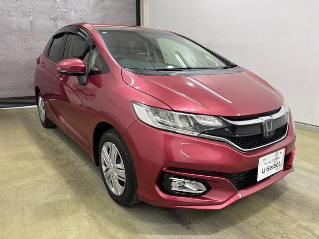 フィット １３Ｇ・Ｌホンダセンシング　純正メモリーインターナビ　フルセグ　ミラーヒーター　ホンダセンシング　クルーズコントロール　ＬＥＤヘットライト　ＥＴＣ　フォグライト　ワンオーナー　ＶＳＡ（横滑り防止）（2枚目）