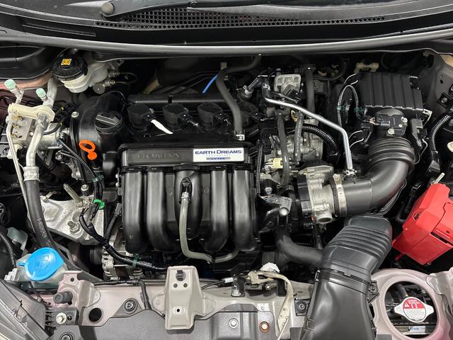 フィット １３Ｇ・Ｌホンダセンシング　純正メモリーインターナビ　フルセグ　ミラーヒーター　ホンダセンシング　クルーズコントロール　ＬＥＤヘットライト　ＥＴＣ　フォグライト　ワンオーナー　ＶＳＡ（横滑り防止）（7枚目）