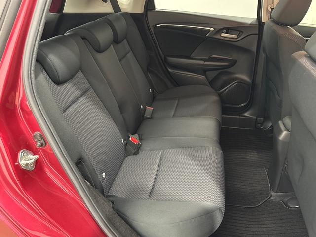 フィット １３Ｇ・Ｌホンダセンシング　純正メモリーインターナビ　フルセグ　ミラーヒーター　ホンダセンシング　クルーズコントロール　ＬＥＤヘットライト　ＥＴＣ　フォグライト　ワンオーナー　ＶＳＡ（横滑り防止）（11枚目）