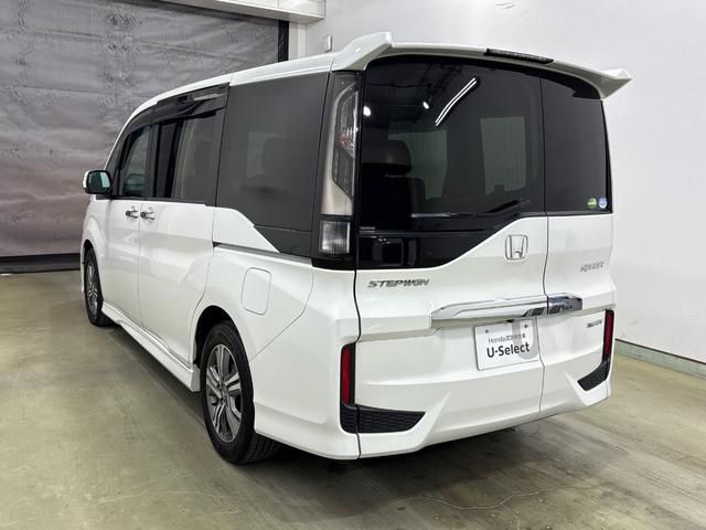 ステップワゴンスパーダ ｅ：ＨＥＶスパーダＧ・ＥＸホンダセンシング　両側電動スライドドア　純正前後ドライブレコーダー　ＥＴＣ　純正前後ドライブレコーダー　フルセグ　シートヒーター　ＬＥＤヘットライト　ＬＥＤフォグライト　純正アルミホイール　わくわくゲート（6枚目）