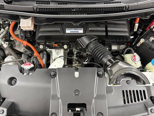 ステップワゴンスパーダ ｅ：ＨＥＶスパーダＧ・ＥＸホンダセンシング　両側電動スライドドア　純正前後ドライブレコーダー　ＥＴＣ　純正前後ドライブレコーダー　フルセグ　シートヒーター　ＬＥＤヘットライト　ＬＥＤフォグライト　純正アルミホイール　わくわくゲート（7枚目）