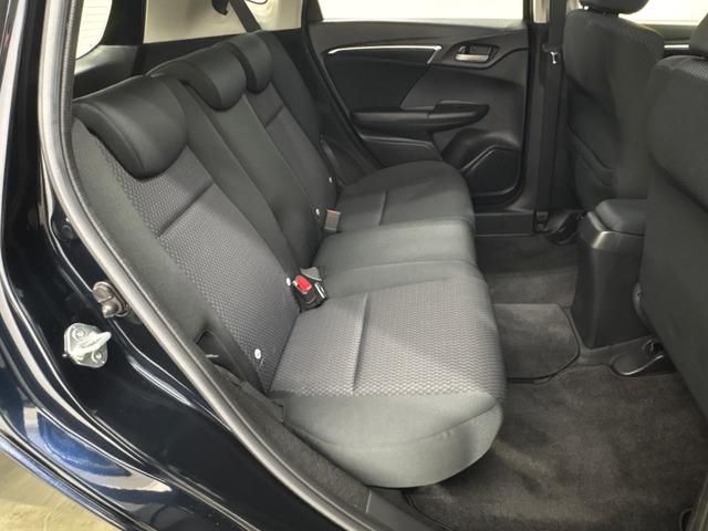 フィット １３Ｇ・Ｌホンダセンシング　純正メモリーインターナビ　フルセグ　純正前後ドライブレコーダー　ホンダセンシング　クルーズコントロール　ＬＥＤヘットライト　ＥＴＣ　純正アルミホイール（モデューロ）　フォグライト（11枚目）