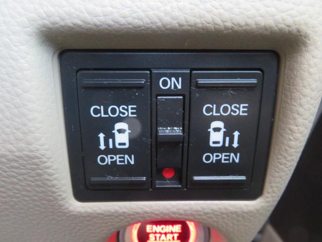 Ｎ－ＢＯＸ Ｇ・Ｌターボホンダセンシング　純正メモリーインターナビ　フルセグ　シートヒーター　ターボ　４ＷＤ　ホンダセンシング　両側電動スライドドア　クルーズコントロール　純正前後ドライブレコーダー　ＬＥＤヘットライト　ＥＴＣ（9枚目）