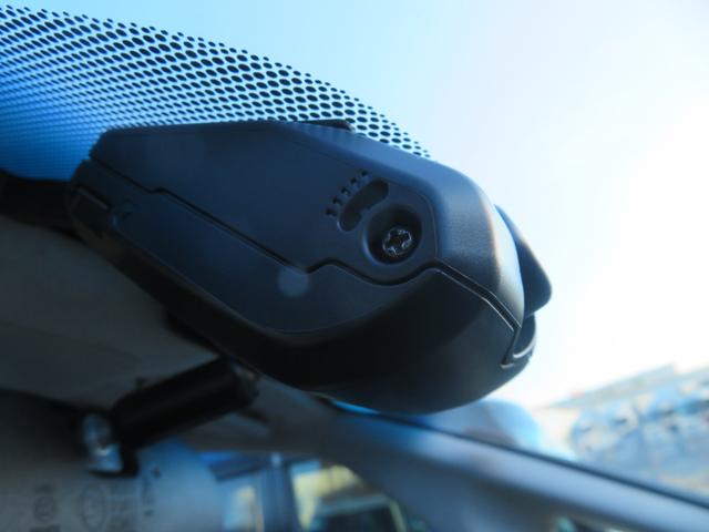 フリード Ｇ　元社用車　純正メモリーインターナビ　フルセグ　シートヒーター　両側電動スライドドア　ホンダセンシング　クルーズコントロール　ＬＥＤヘットライト　純正フロントドライブレコーダー　バックカメラ（10枚目）