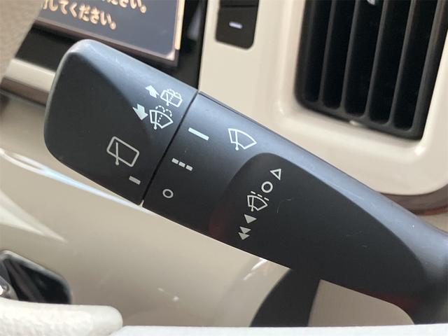 ムーヴキャンバス Ｇメイクアップ　ＳＡＩＩＩ　ＥＴＣ　全周囲カメラ　両側電動スライドドア　ナビ　ＴＶ　衝突被害軽減システム　オートマチックハイビーム　オートライト　ＬＥＤヘッドランプ　スマートキー　アイドリングストップ　電動格納ミラー（6枚目）