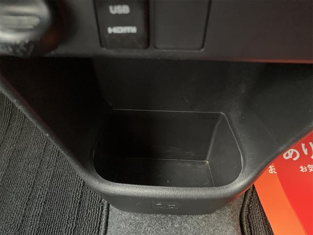 ムーヴキャンバス Ｇメイクアップ　ＳＡＩＩＩ　ＥＴＣ　全周囲カメラ　両側電動スライドドア　ナビ　ＴＶ　衝突被害軽減システム　オートマチックハイビーム　オートライト　ＬＥＤヘッドランプ　スマートキー　アイドリングストップ　電動格納ミラー（39枚目）