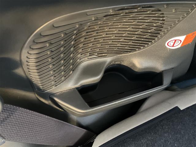 ムーヴキャンバス Ｇメイクアップ　ＳＡＩＩＩ　ＥＴＣ　全周囲カメラ　両側電動スライドドア　ナビ　ＴＶ　衝突被害軽減システム　オートマチックハイビーム　オートライト　ＬＥＤヘッドランプ　スマートキー　アイドリングストップ　電動格納ミラー（58枚目）