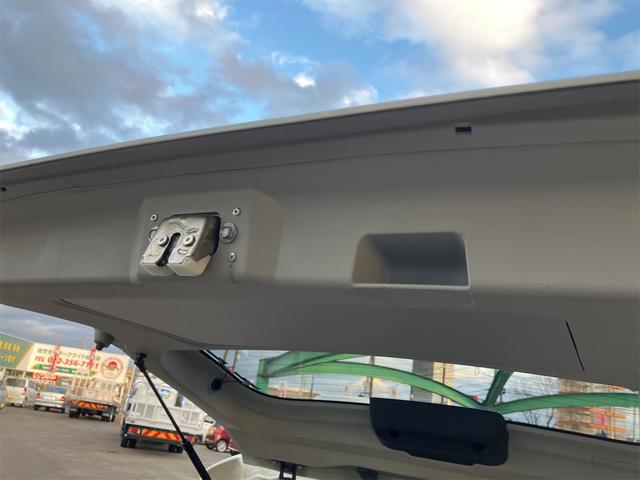 ムーヴキャンバス Ｇメイクアップ　ＳＡＩＩＩ　ＥＴＣ　全周囲カメラ　両側電動スライドドア　ナビ　ＴＶ　衝突被害軽減システム　オートマチックハイビーム　オートライト　ＬＥＤヘッドランプ　スマートキー　アイドリングストップ　電動格納ミラー（60枚目）