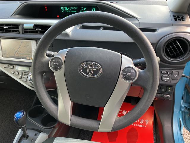 アクア Ｓ　ＥＴＣ　バックカメラ　ナビ　アルミホイール　オートライト　ヘッドライトウォッシャー　スマートキー　電動格納ミラー　シートヒーター　ＣＶＴ　衝突安全ボディ　記録簿　ＡＢＳ　ＥＳＣ　エアコン（2枚目）