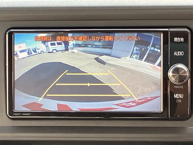 パッソ Ｘ　ＬパッケージＳ　ドライブレコーダー　バックカメラ　ナビ　衝突被害軽減システム　アルミホイール　スマートキー　アイドリングストップ　電動格納ミラー　ＣＶＴ　盗難防止システム　衝突安全ボディ　ベンチシート　ＡＢＳ　ＥＳＣ（3枚目）